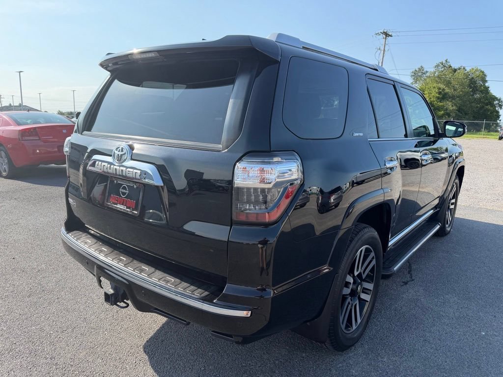 Used 2017 Toyota 4Runner Limited AWD/4WD image 33