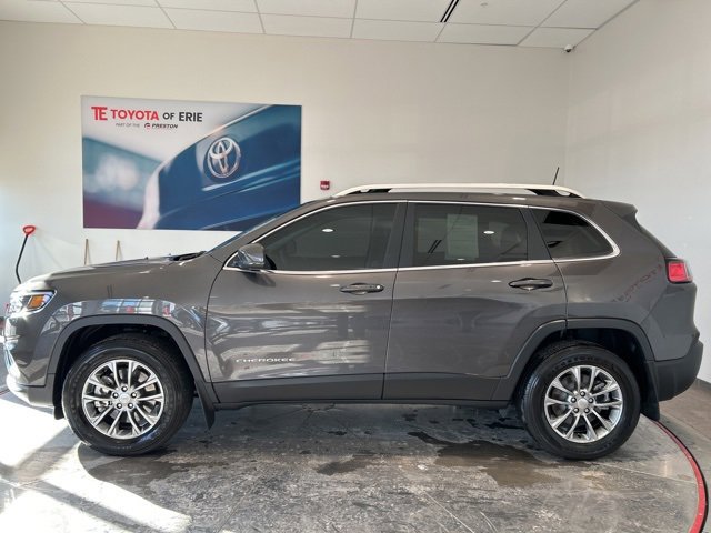 Used 2019 Jeep Cherokee Latitude Plus w/ Cold Weather Group image 3