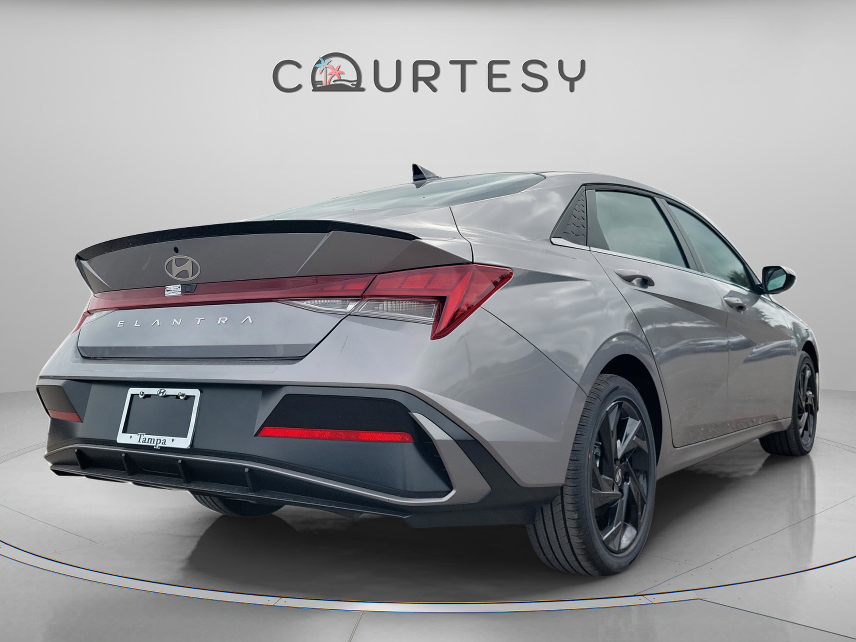 New 2026 Hyundai Elantra SEL Sport image 4