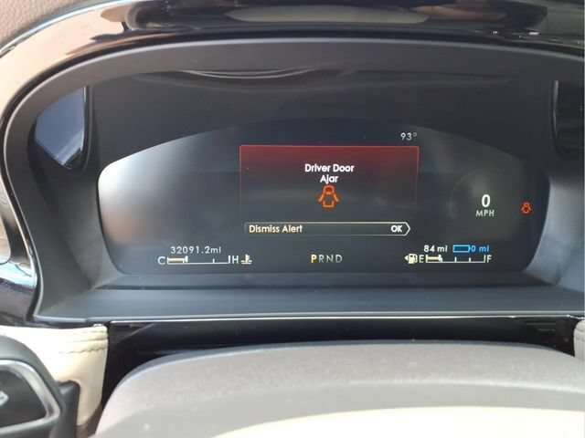 Used 2022 Lincoln Corsair Grand Touring w/ Towing Package AWD/4WD image 16