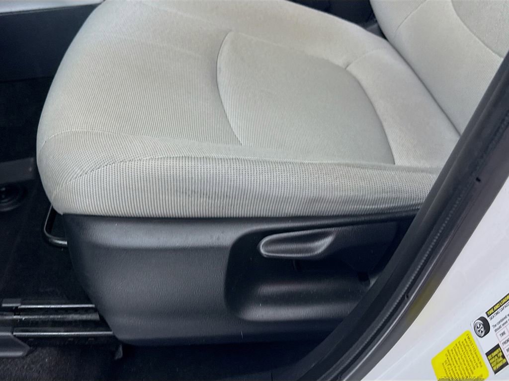 Certified 2025 Toyota Corolla Cross L image 12