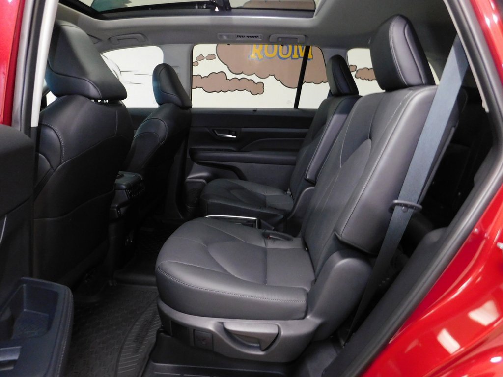 Used 2024 Toyota Grand Highlander Limited image 74