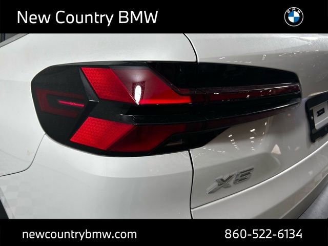 New 2026 BMW X5 xDrive40i w/ Climate Comfort Package image 32
