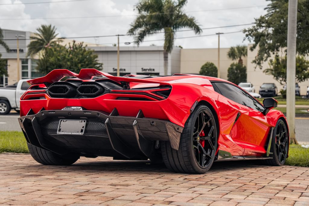 Used 2025 Lamborghini Revuelto AWD/4WD image 6