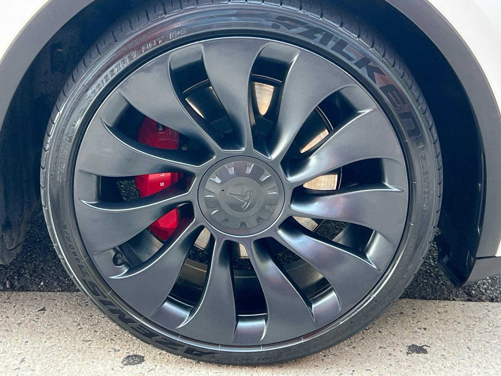 Used 2022 Tesla Model Y Performance AWD/4WD image 25