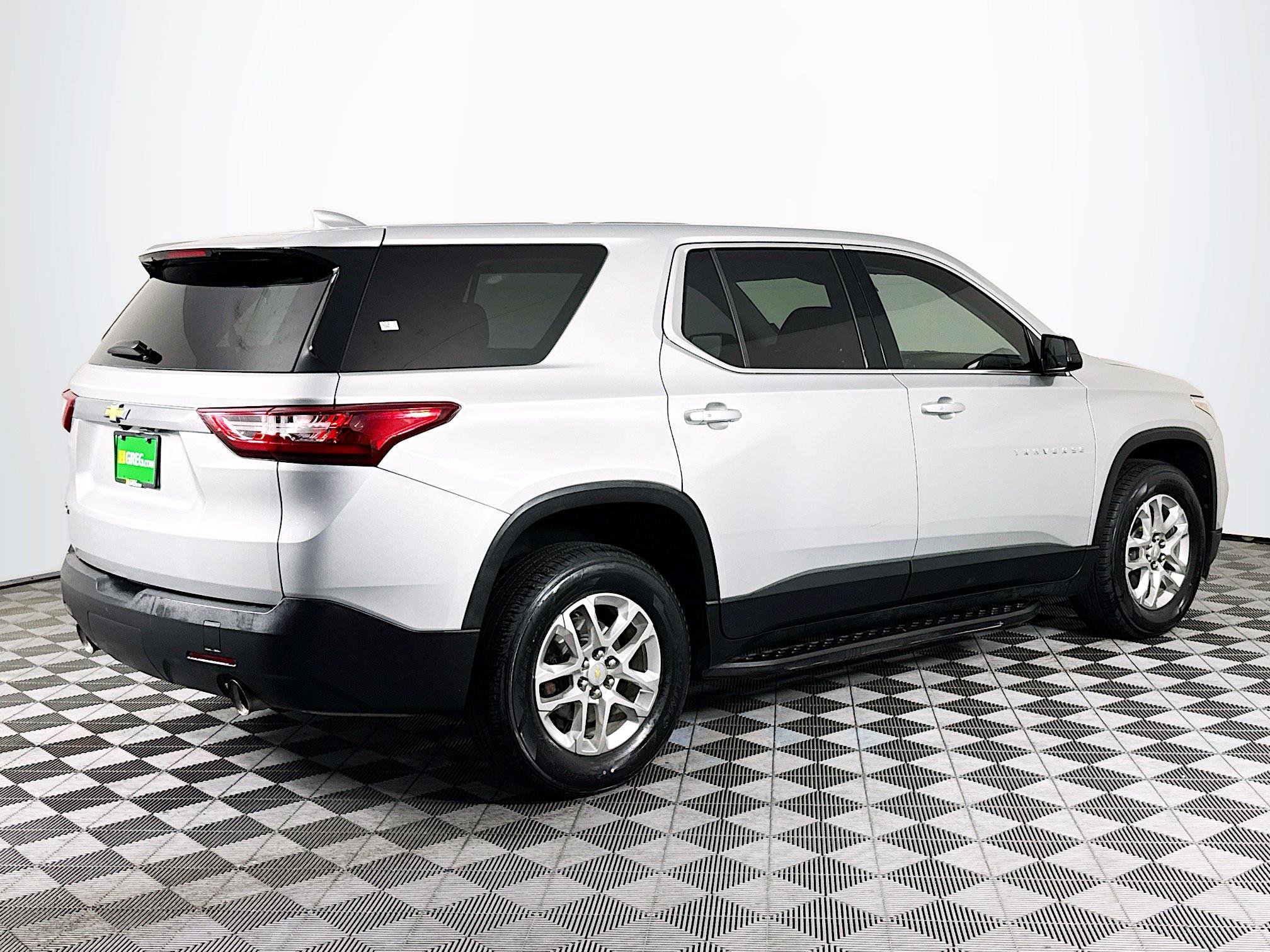 Used 2020 Chevrolet Traverse LS image 10