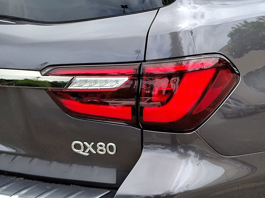 Used 2024 INFINITI QX80 Sensory image 10