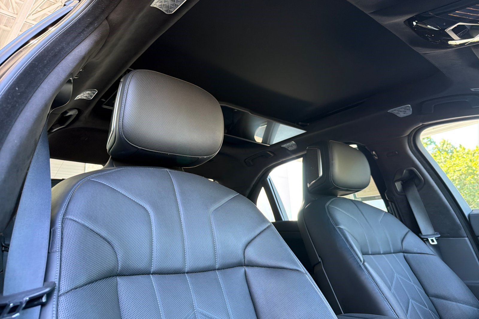 Used 2023 BMW i7 xDrive60 w/ Executive Package 2 AWD/4WD image 20