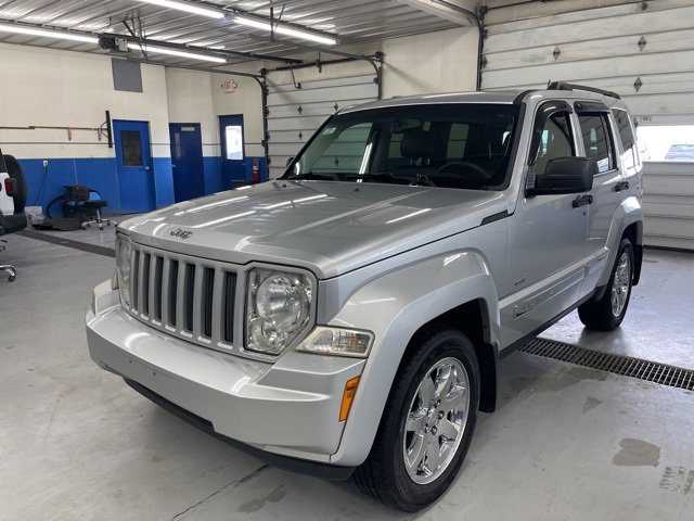 Used 2012 Jeep Liberty Sport image 2