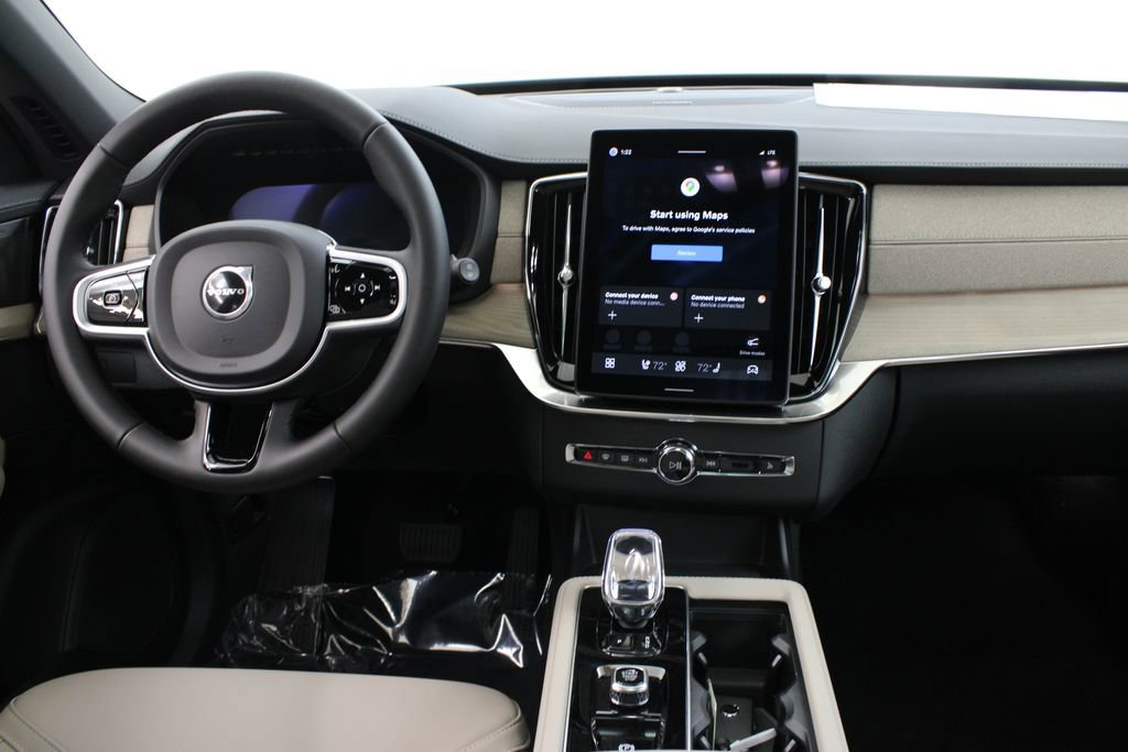 New 2026 Volvo XC90 B6 Plus w/ Protection Package Premier image 9