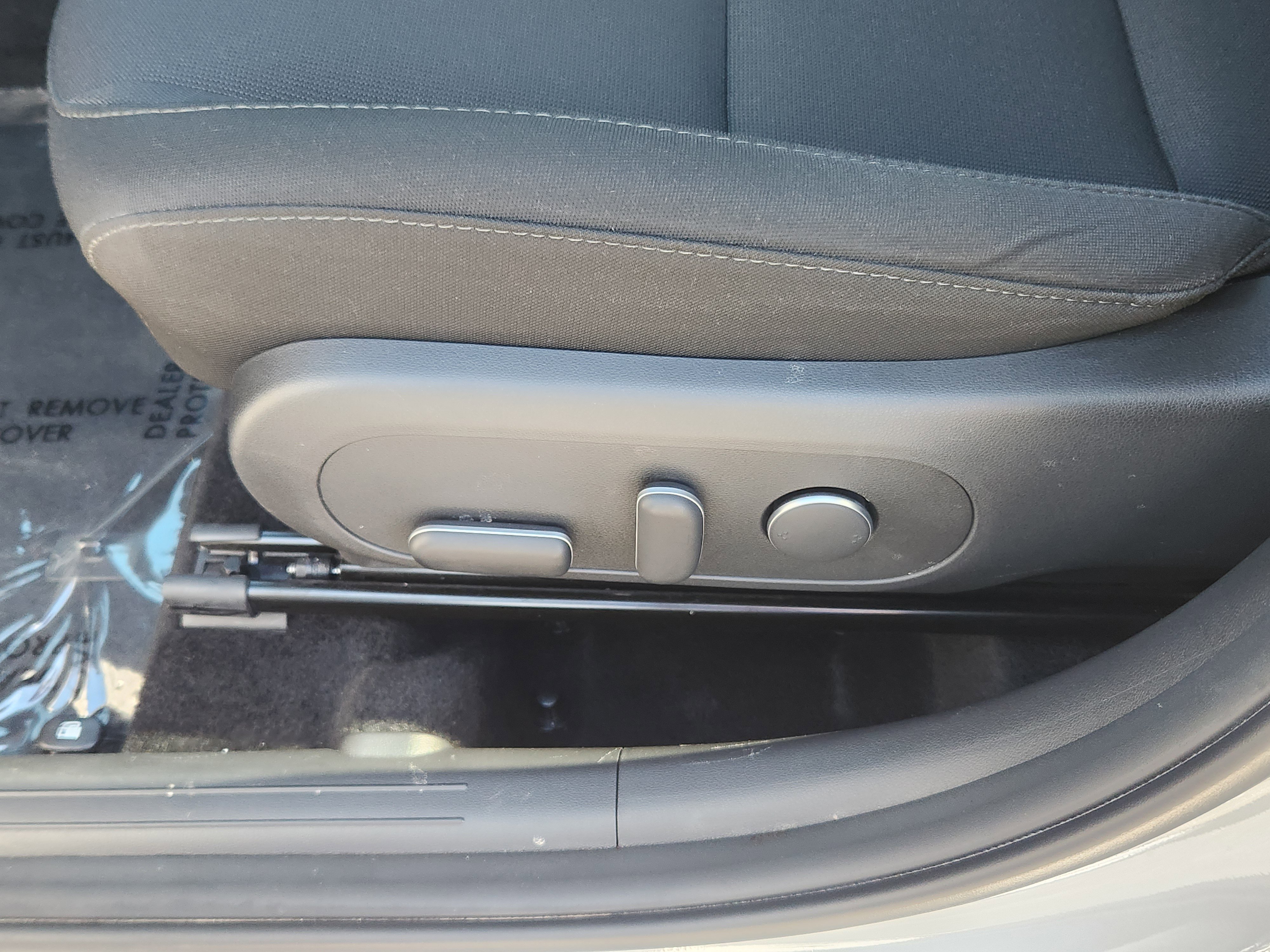 Used 2025 Hyundai Kona SEL image 13