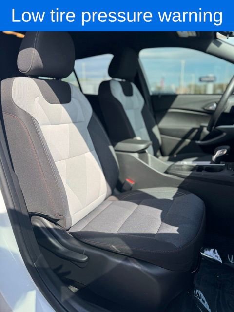 Used 2024 Chevrolet Trax RS w/ Driver Confidence Package image 27