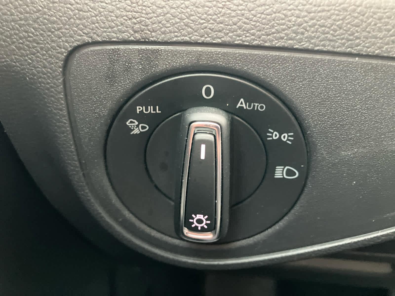 Used 2021 Volkswagen Atlas SEL image 15