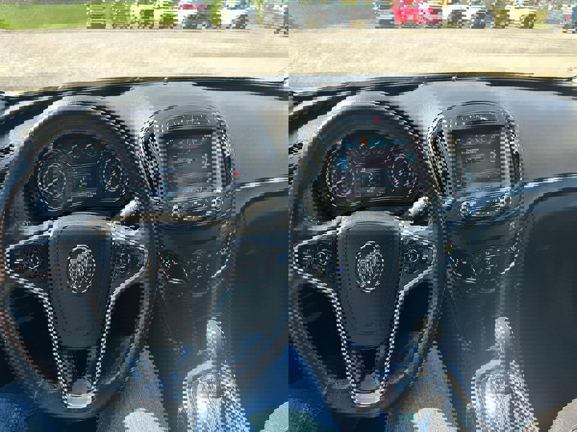 Used 2015 Buick Regal Premium w/ Experience Buick Package image 9