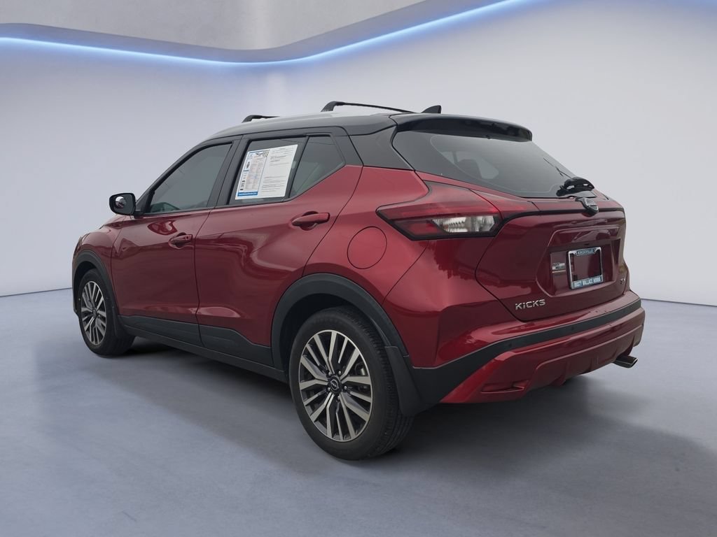 Used 2024 Nissan Kicks SV w/ Interior Electronics Package FWD image 3