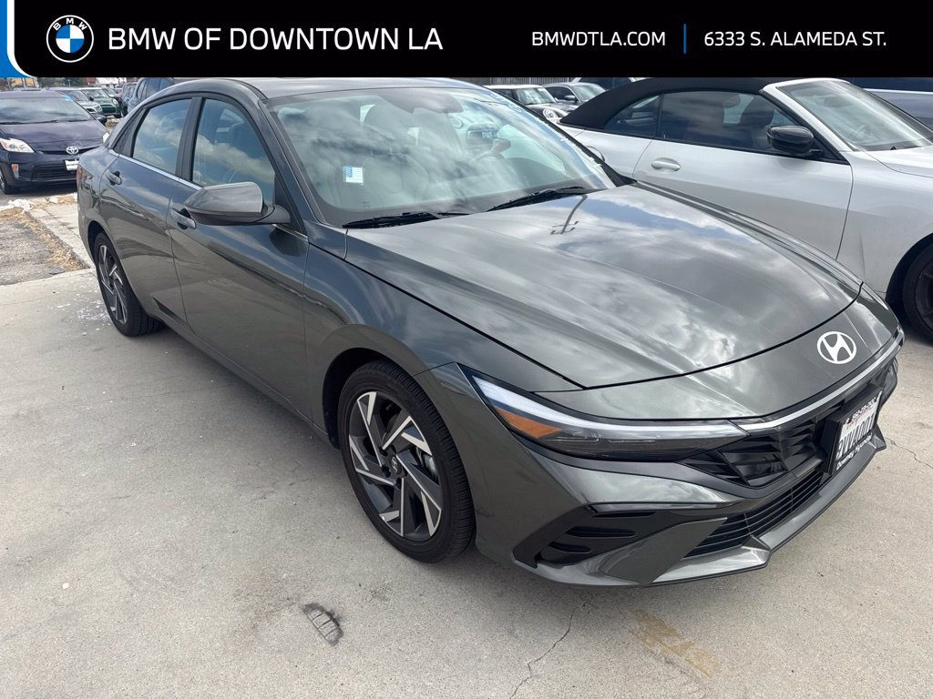 Used 2025 Hyundai Elantra Limited