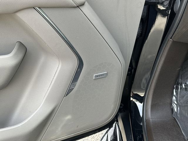 Used 2023 GMC Yukon SLT image 23