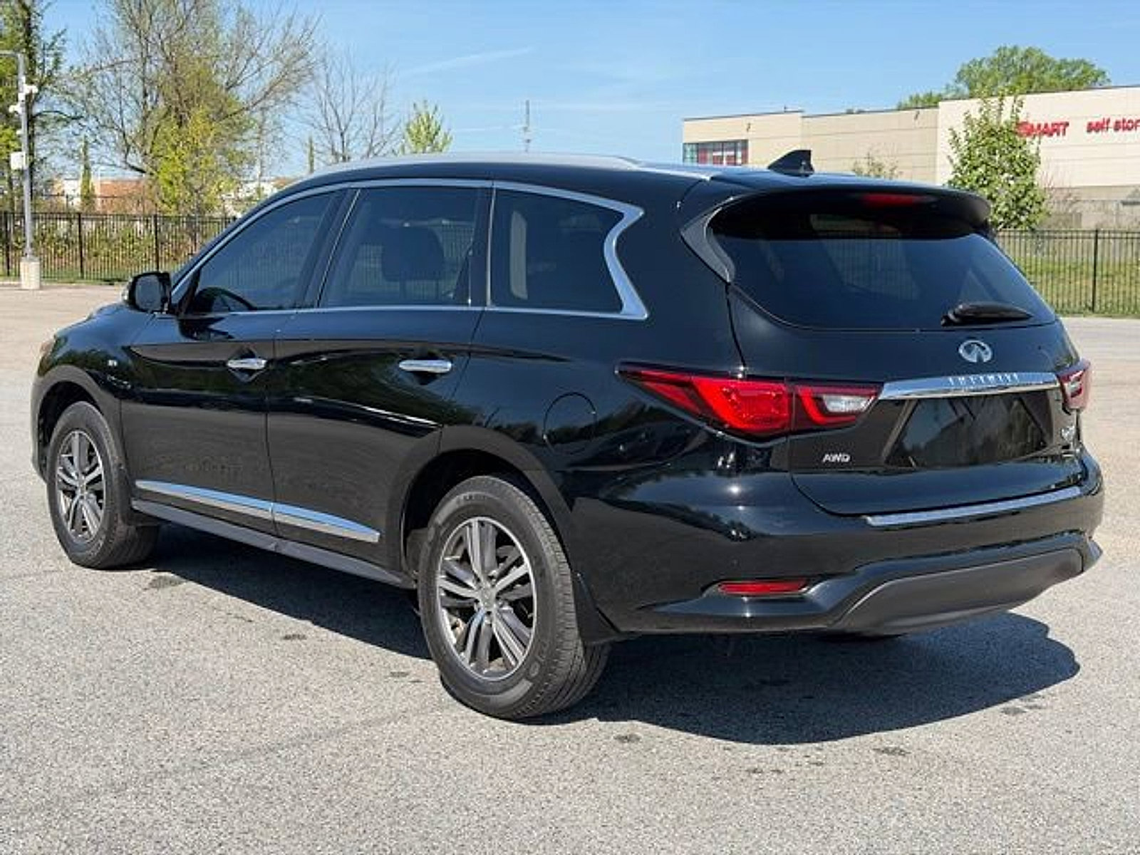 Used 2020 INFINITI QX60 Luxe AWD/4WD image 5