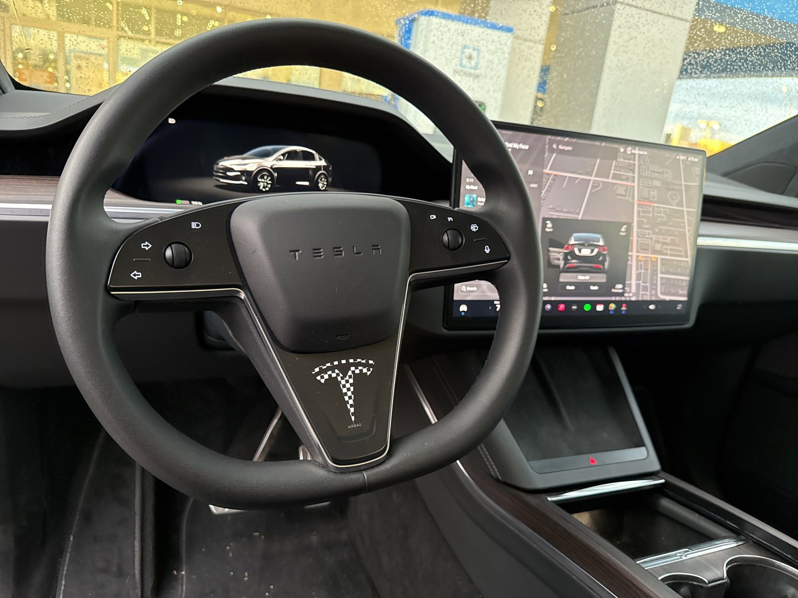 Used 2024 Tesla Model X image 7
