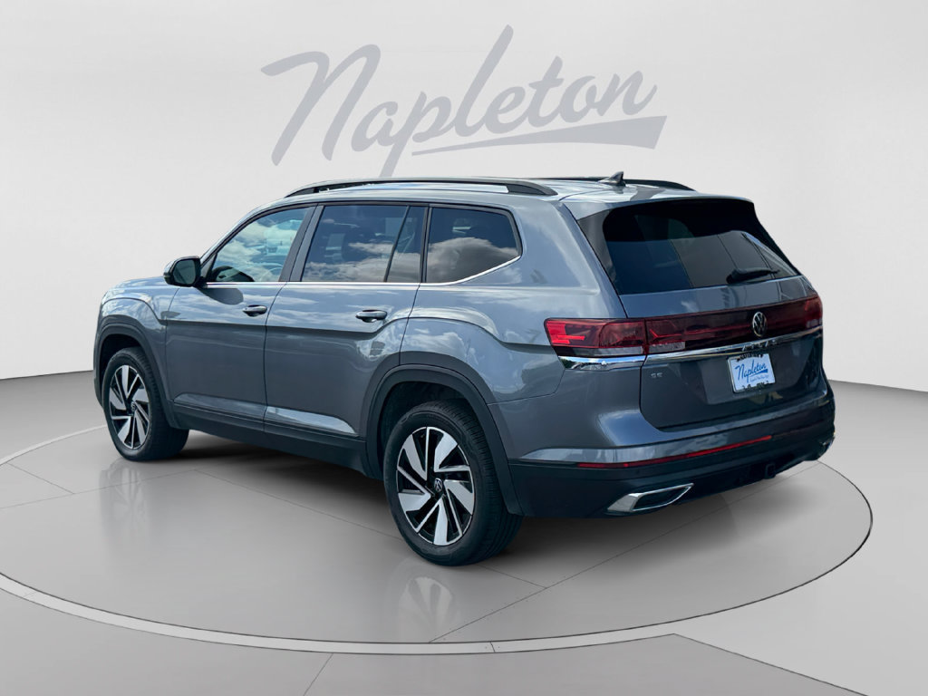Used 2025 Volkswagen Atlas SE FWD image 3