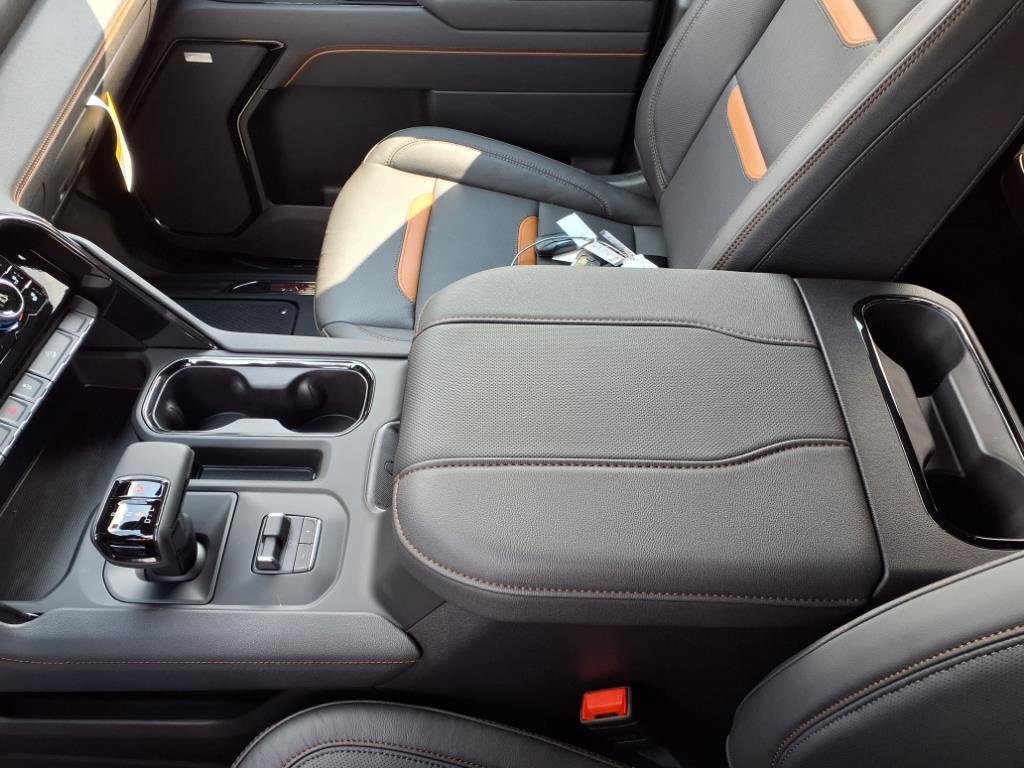 New 2025 GMC Sierra 1500 AT4 w/ AT4 Premium Package image 14