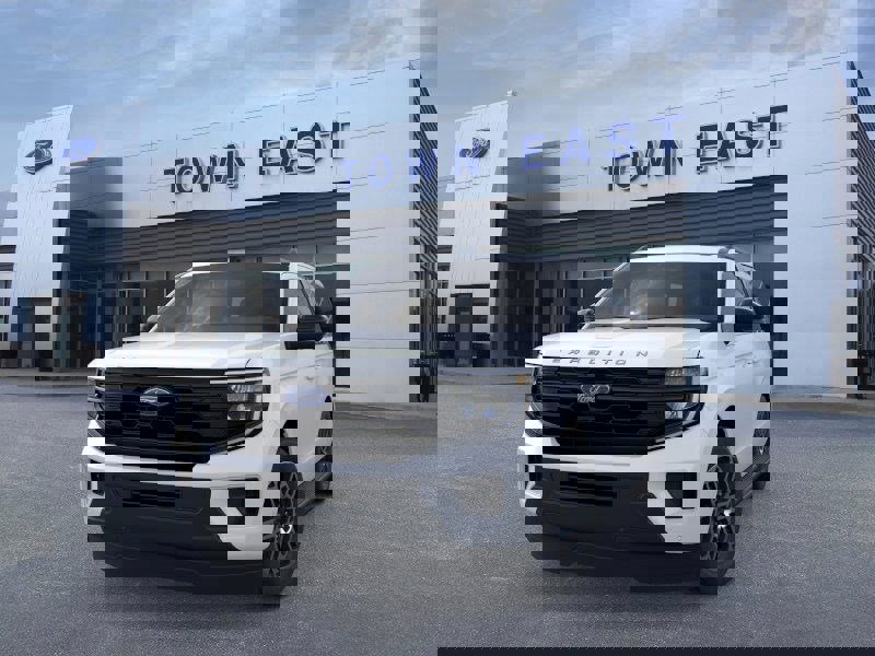 New 2025 Ford Expedition Active image 2
