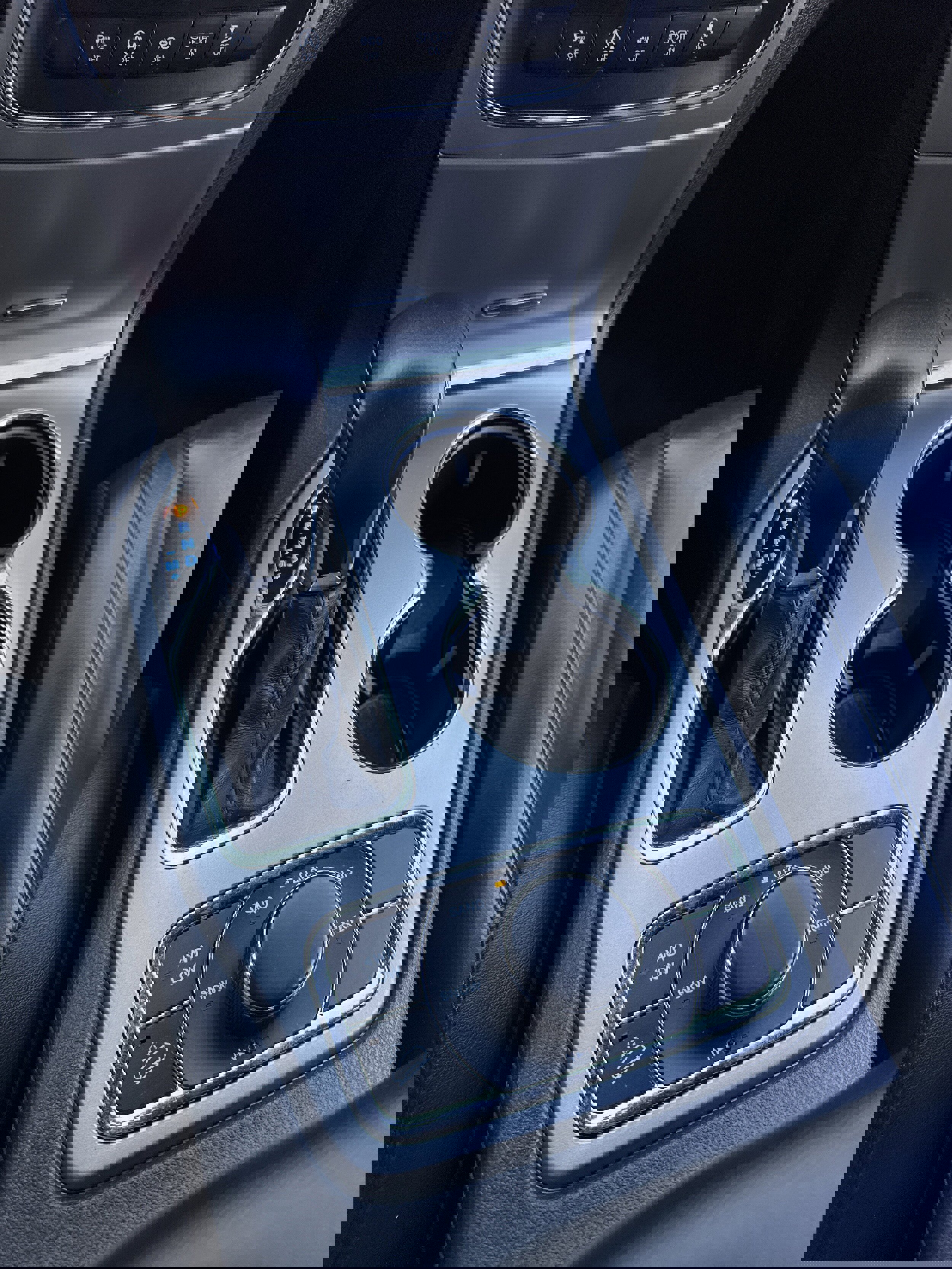 Used 2018 Jeep Grand Cherokee Limited image 25