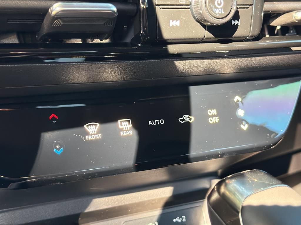 New 2026 Nissan Kicks SR image 27