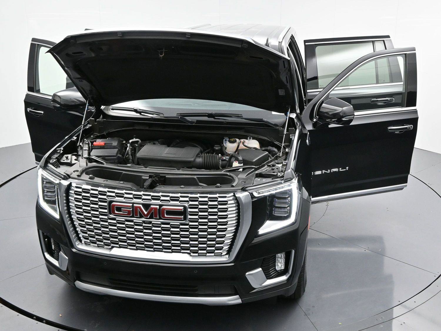 Used 2024 GMC Yukon XL Denali w/ Max Trailering Package image 44