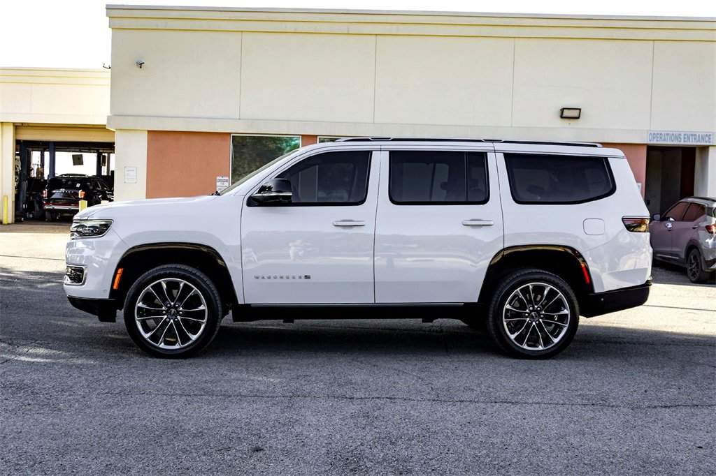Used 2023 Jeep Wagoneer Series III w/ Premium Group I image 8
