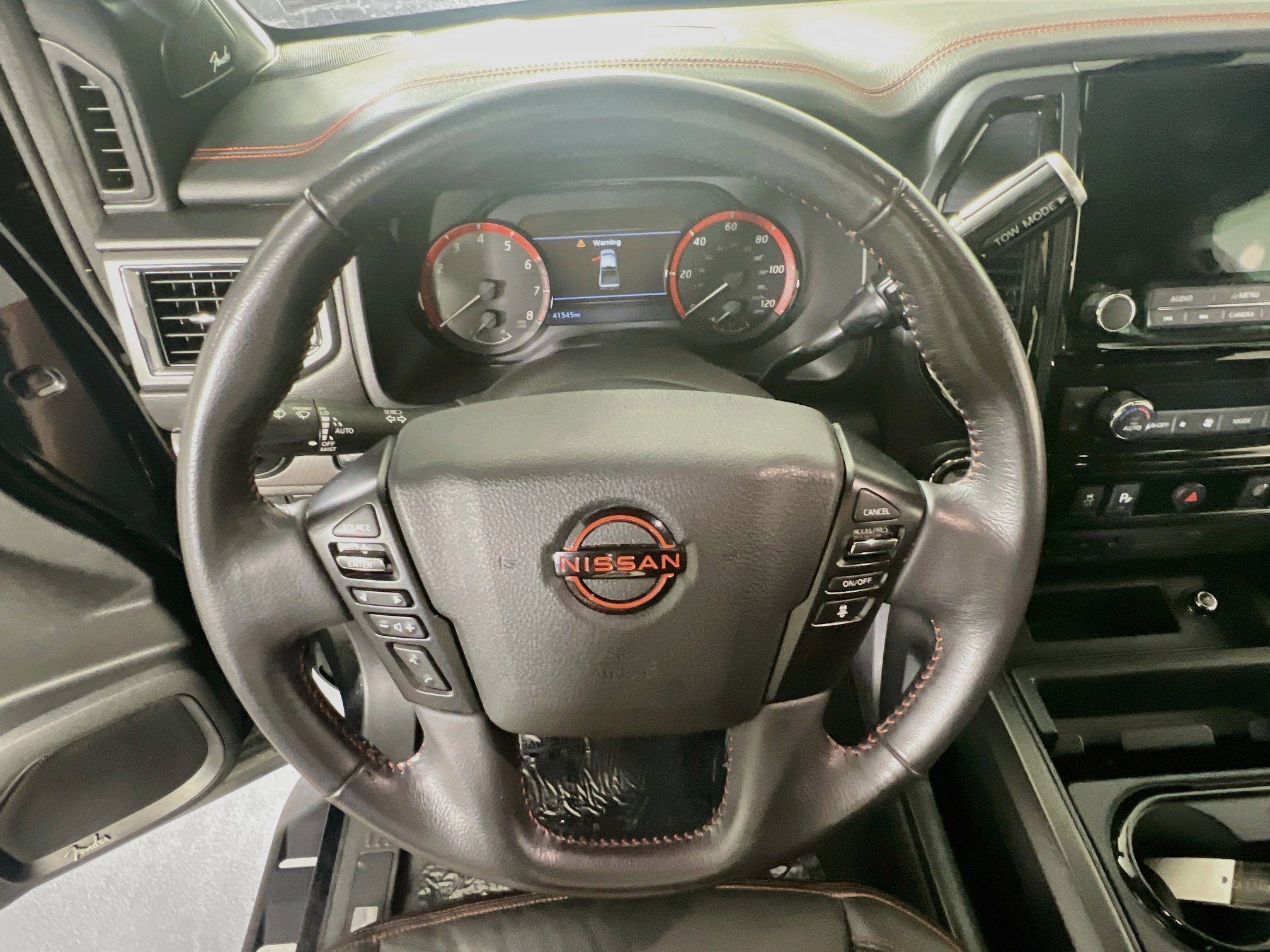 Used 2023 Nissan Titan PRO-4X w/ Pro-4x Convenience Package AWD/4WD image 11