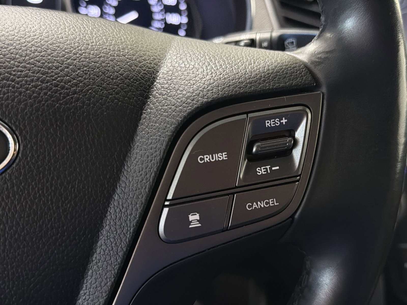 Used 2018 Hyundai Santa Fe Limited AWD/4WD image 32