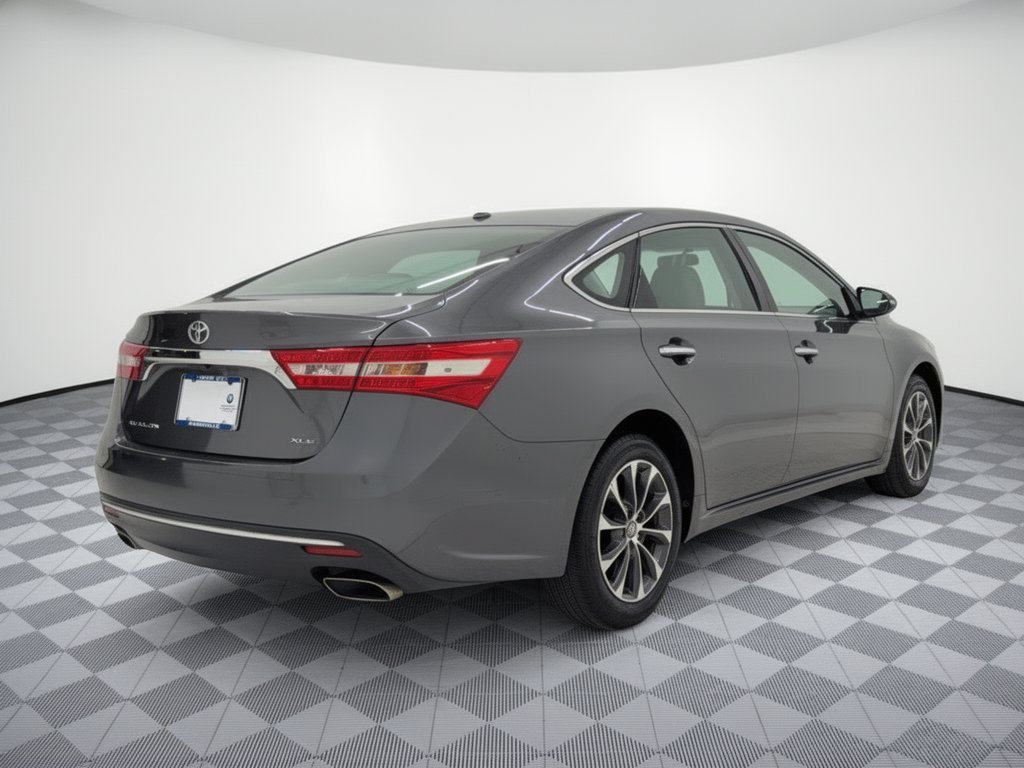 Used 2016 Toyota Avalon XLE FWD image 9