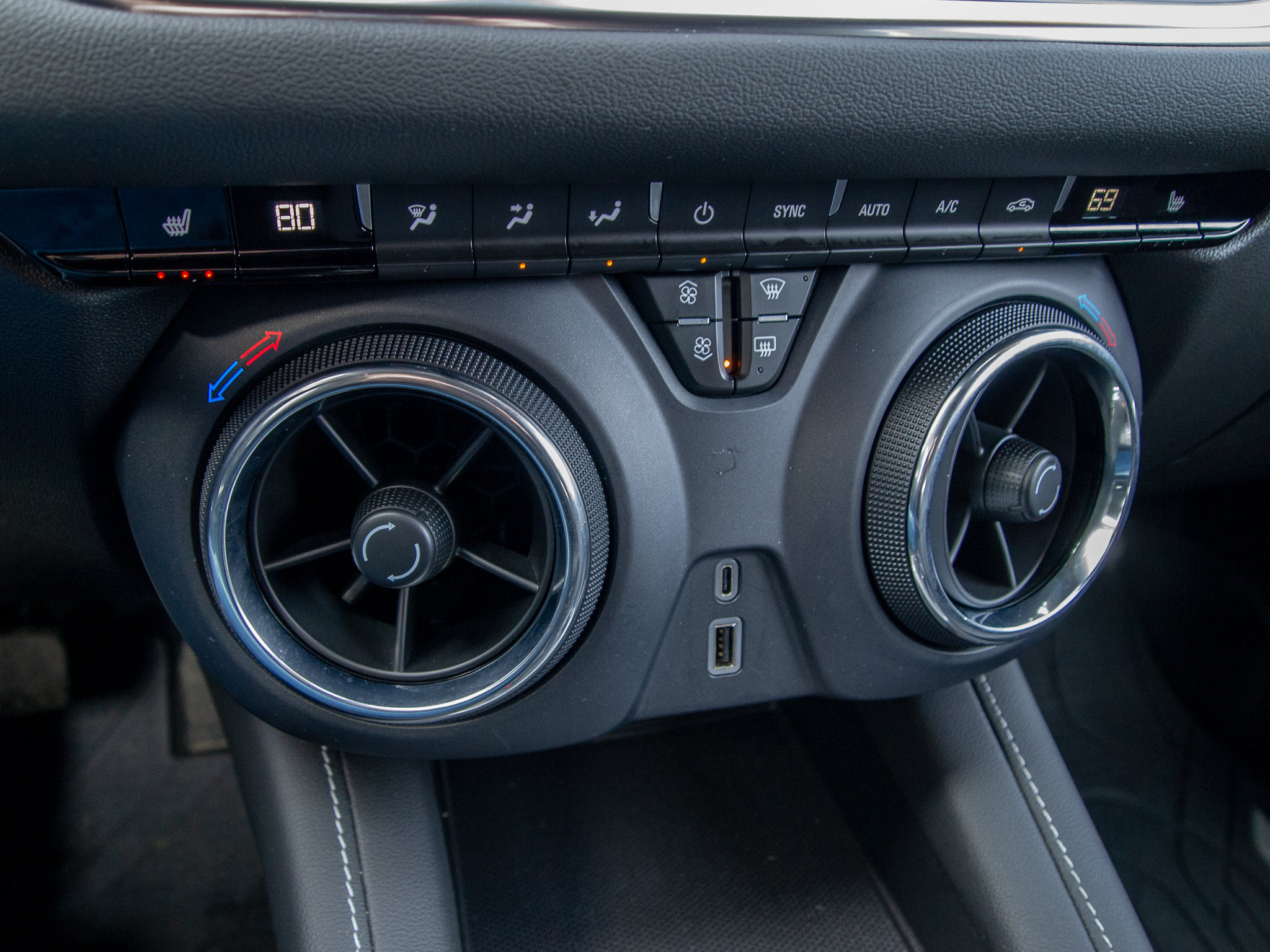 Used 2023 Chevrolet Blazer LT w/ LPO, Floor Liner Package FWD image 18