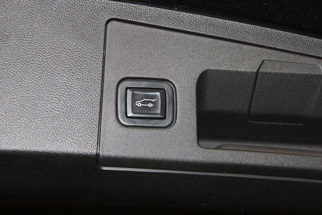 Certified 2023 Cadillac XT4 Sport w/ Cold Weather Package image 25