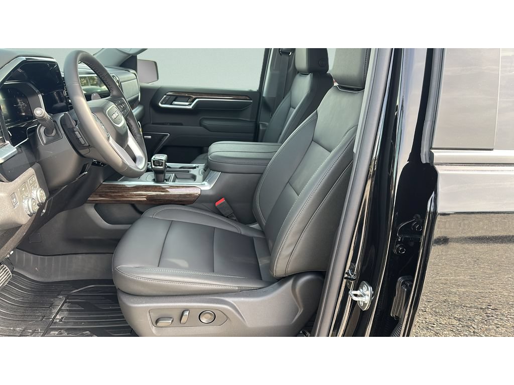 New 2026 GMC Sierra 1500 Elevation w/ Elevation Premium Package AWD/4WD image 11