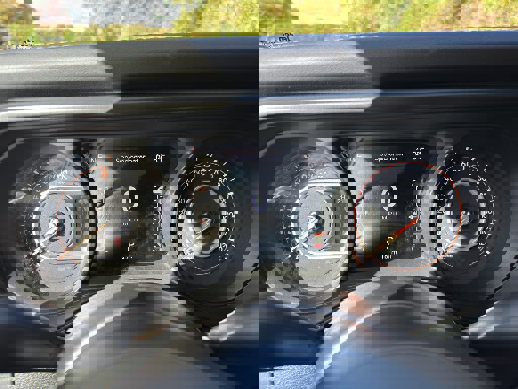 New 2025 Jeep Gladiator Rubicon w/ Convenience Group image 14