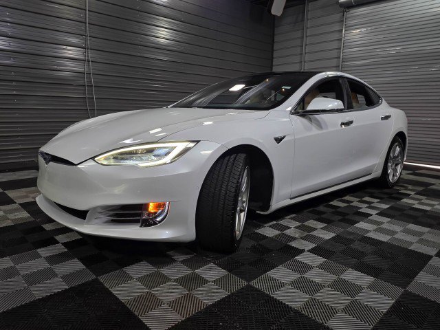 Used 2020 Tesla Model S Performance image 41