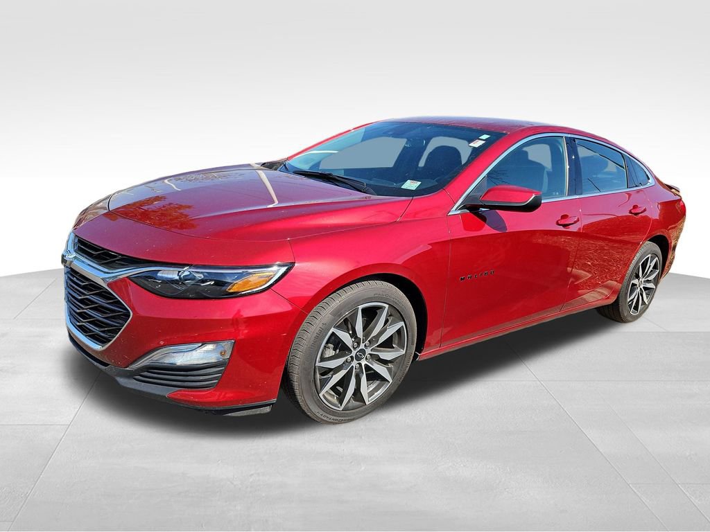 Used 2025 Chevrolet Malibu RS image 3