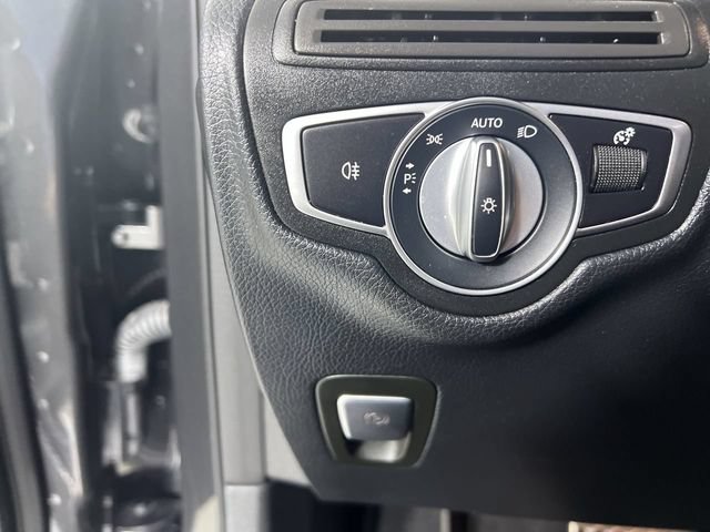 Used 2022 Mercedes-Benz GLC 300 4MATIC Coupe image 18