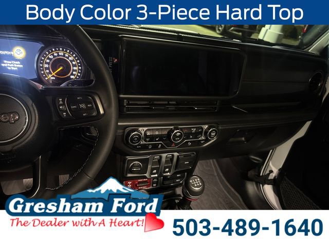 Used 2025 Jeep Wrangler Rubicon image 18