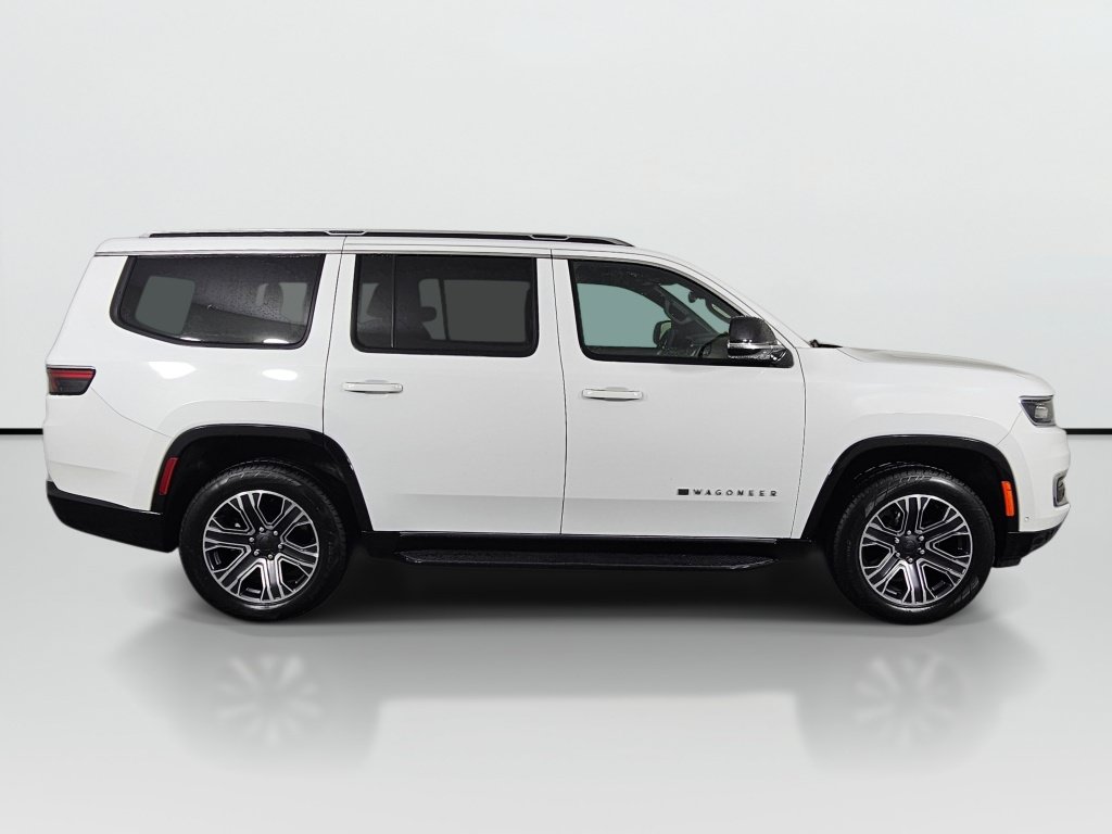 Used 2024 Jeep Wagoneer Series II AWD/4WD image 2