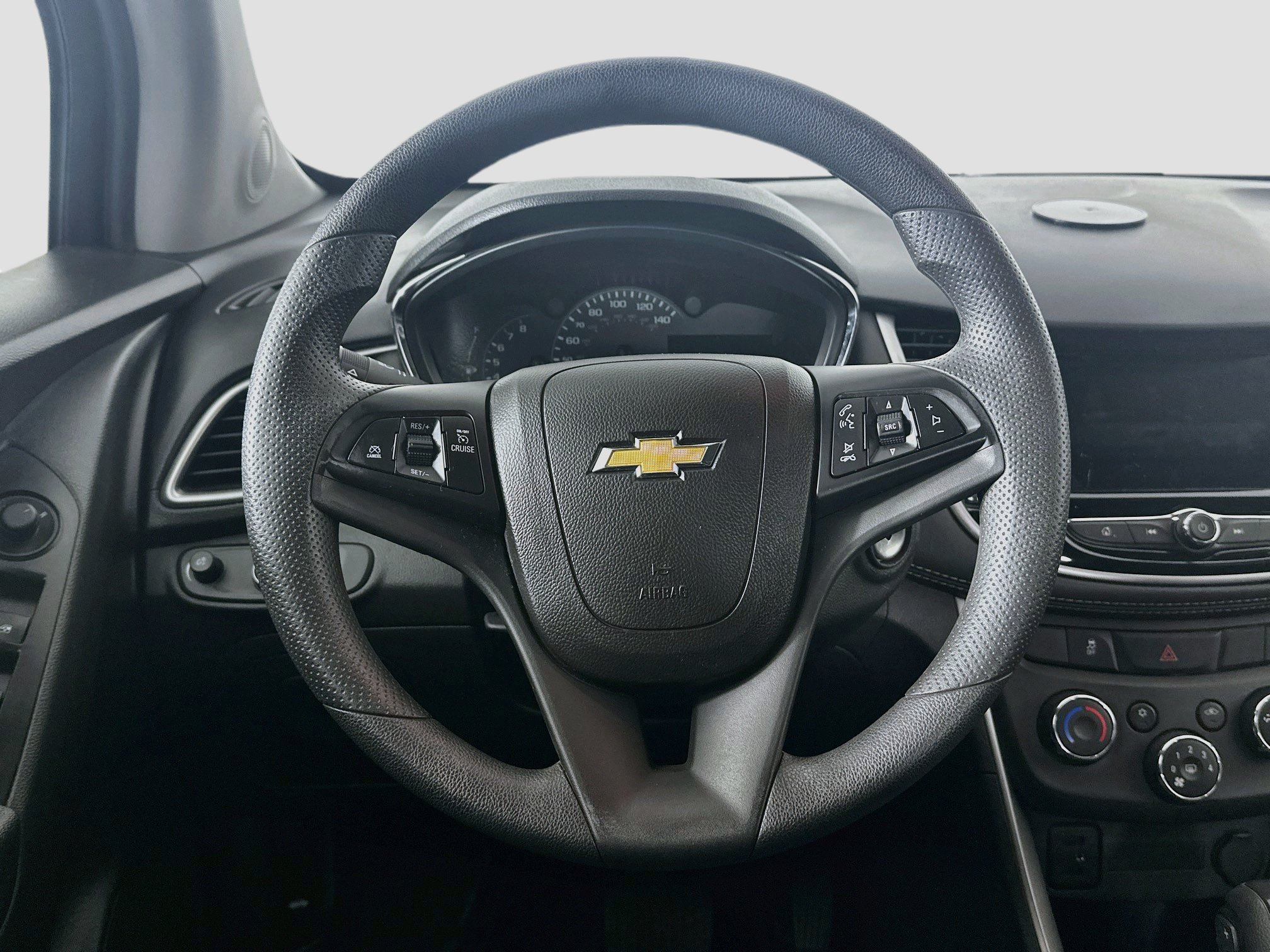 Used 2022 Chevrolet Trax LS w/ Tint and Cruise Package FWD image 18