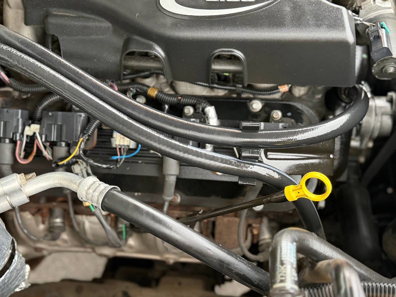 Used 2002 Chevrolet Silverado 3500 LS w/ Electrical Convenience Pkg image 14