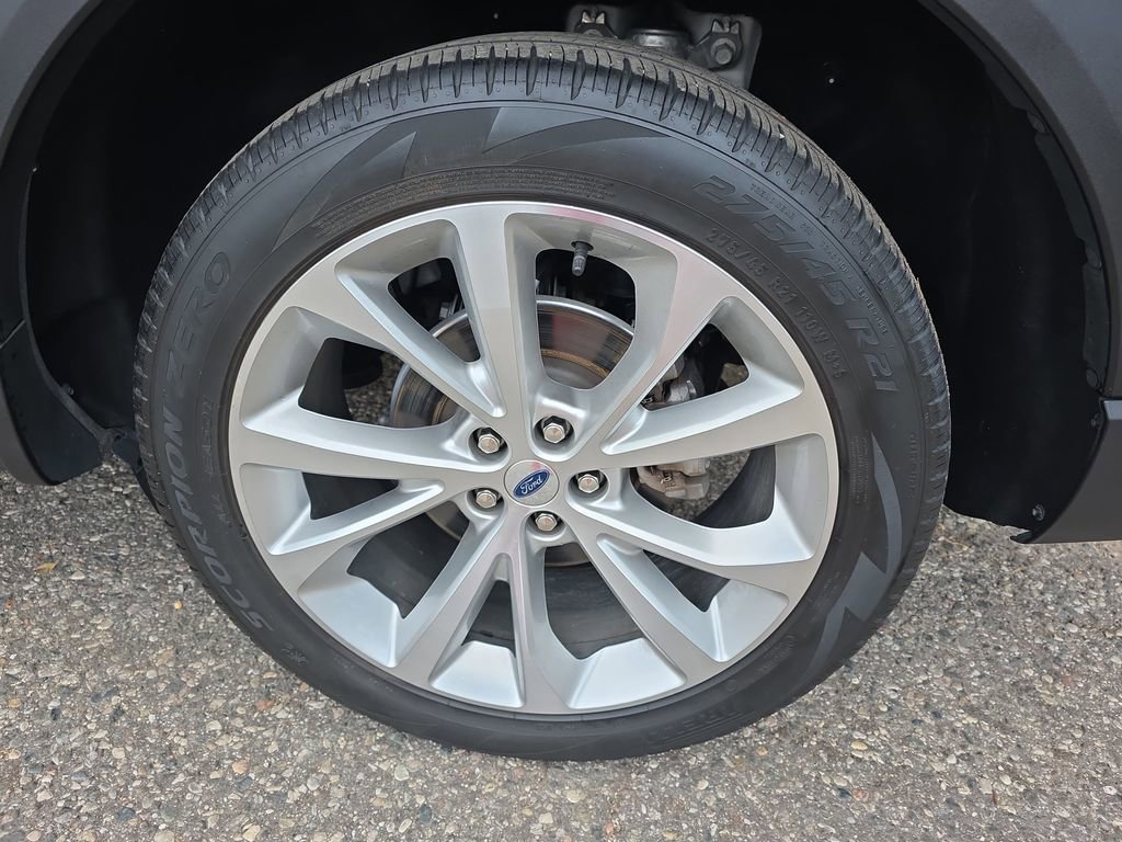 Used 2022 Ford Explorer Platinum w/ Equipment Group 601A image 36