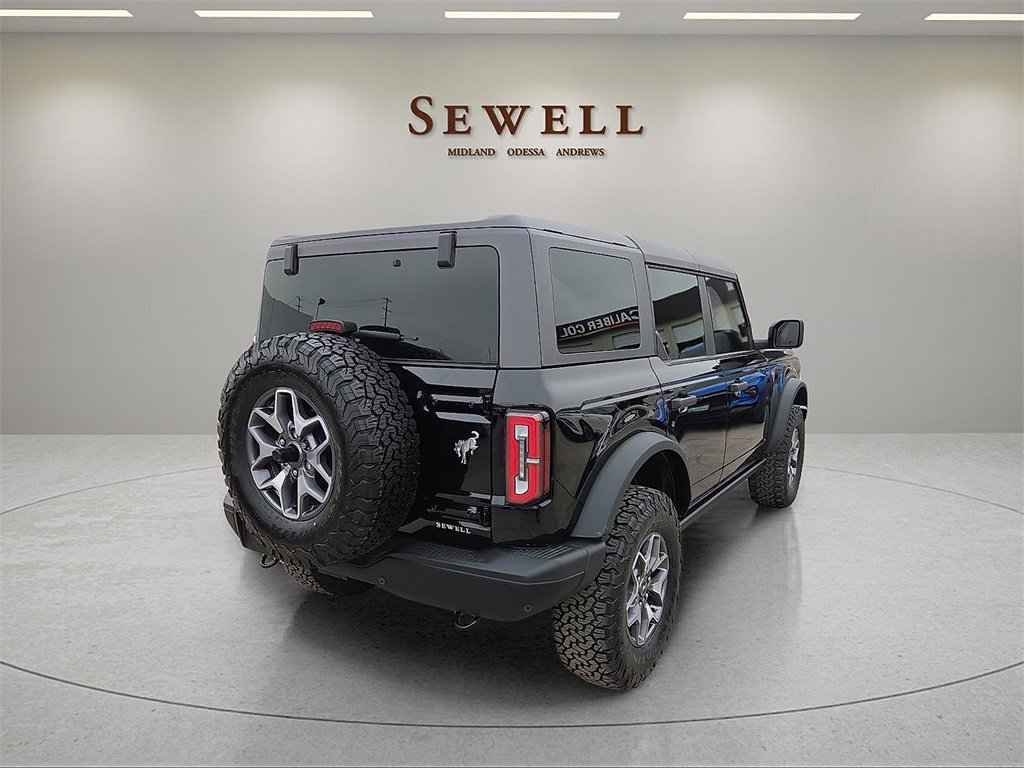 Used 2024 Ford Bronco Badlands image 4