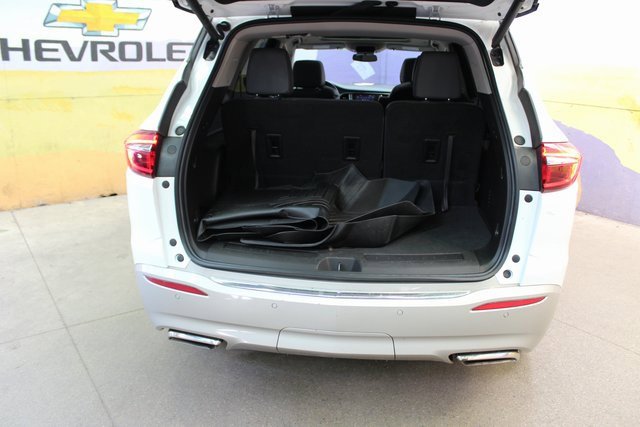 Used 2021 Buick Enclave Essence image 14