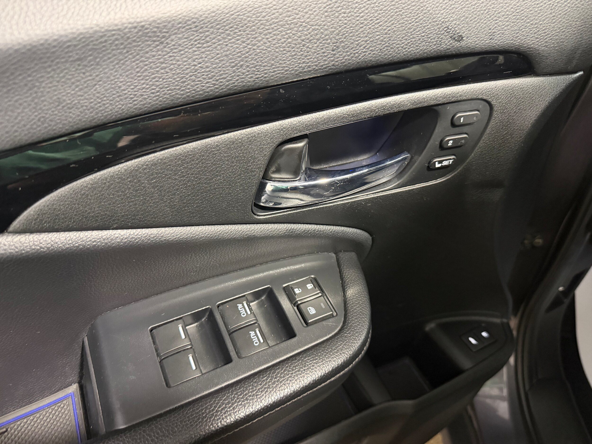 Used 2020 Honda Pilot Elite image 9