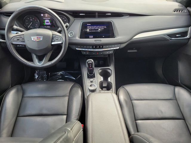 Used 2022 Cadillac XT4 Premium Luxury w/ Technology Package image 11