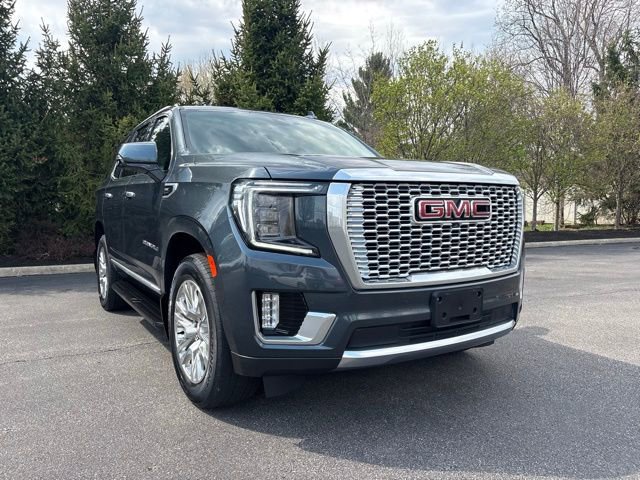 Used 2021 GMC Yukon Denali w/ Advanced Technology Package image 11